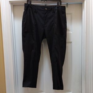 NWOT White House Black Market Cargo Style Pant With Satin Pockets